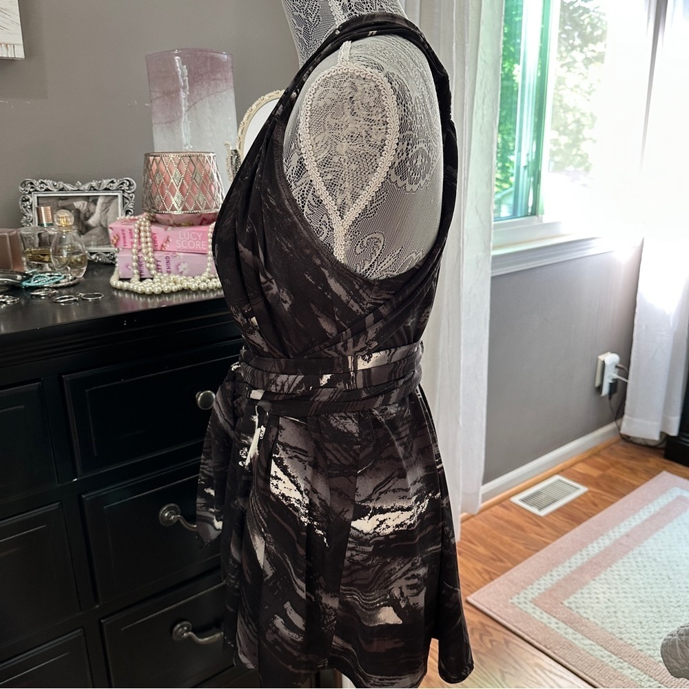 BCBGMAXAZRIA Retro Early 00’s Black Marble Print Sleeveless Tunic Size Small - Picture 6 of 14